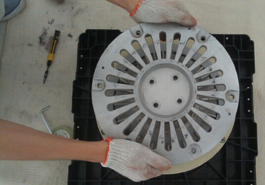 磁粉制動(dòng)器